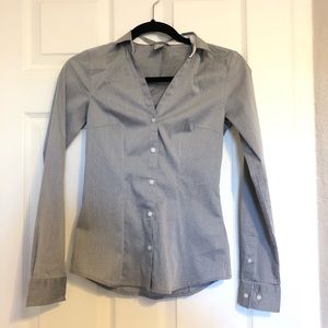 H&M Gray Button Top Size 2